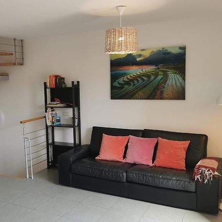 Modern Seafront Flat With A Private Garage Apartment เอลเมดาโน ห้อง รูปภาพ