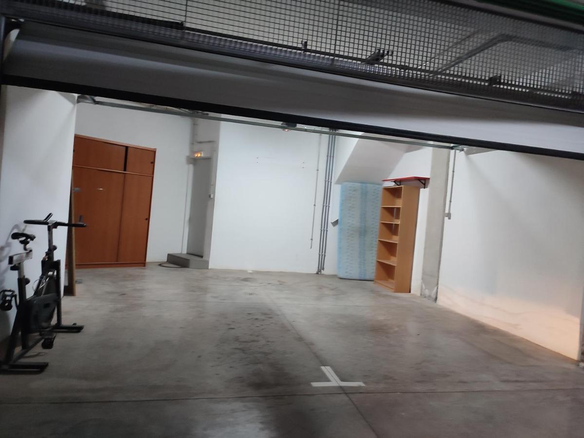 Modern Seafront Flat With A Private Garage Apartment เอลเมดาโน ภายนอก รูปภาพ